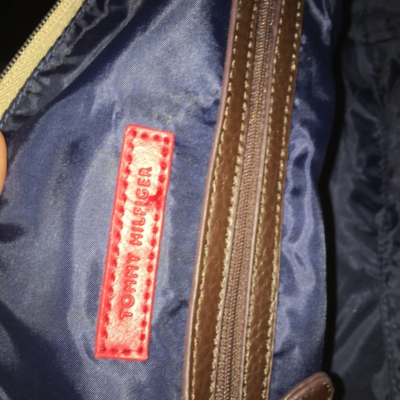 Tommy Hilfiger Beige Signature Bag - Picture 6 of 7